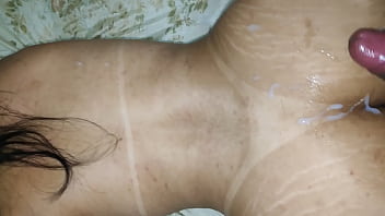 Meu Vizinho Sai Para Trabalhar E A Esposa Dele Vem Me Dar Todo Dia E Ganhar Leitinho