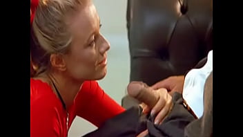 Federica Tommasi Gives Real Blowjob