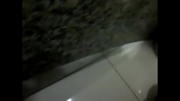 Pagando Boquete Pro Desconhecido No Banheiro Do Shopping