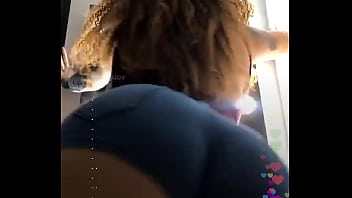 Jennifer Aboul La Rabbit Twerking Live On Instagram 1/4