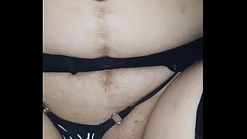 Mi Putita Dándose Raspones