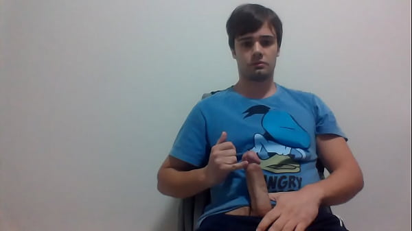 Boy Mostrando A Rola