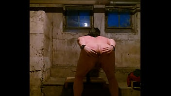 Ysogay Geil Im Keller Allein