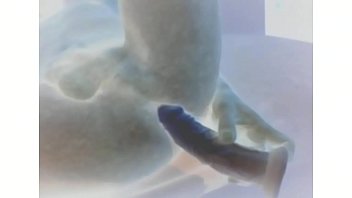 Otro Video Con Efecto De Rayos X, Jugando Con Un Dildo