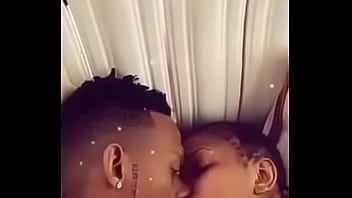 Wema Akinyonywa Mate