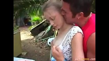 A Lexy Le Enseñan Como Hacer Ejercicio