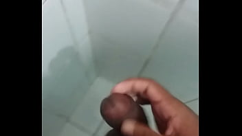 Gozando Rápido - negro, gozando, soloboy, banheiro - Video 2871456