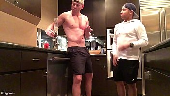 Big C Takes A Break From Packing To Swap Head _ Blow Loads With A Cute Boy From Hawaii