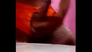 Andaluza Tillería Masturbandose Y Acabando