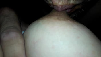 Lanus. Chupando Las Tetas Grandes Dexmi Esposa. Bien Rica