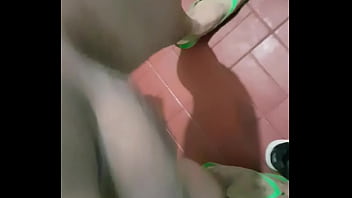 Moviendo Mi Pija En Mi Cuarto