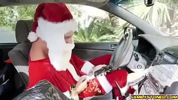 Christmas Family Orgy3 - Video 2869327