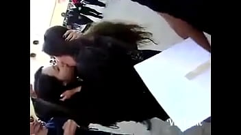 Amigas Se Beijando
