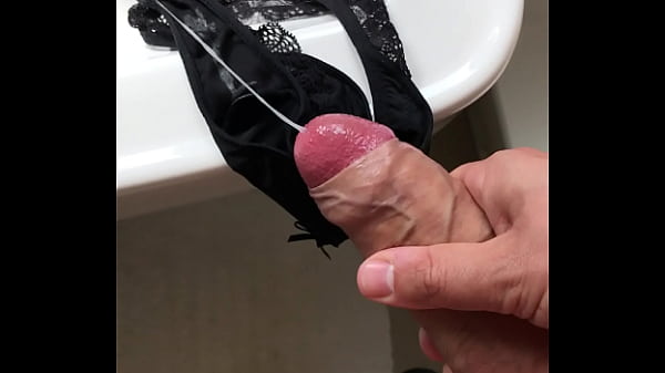 Cum On Wife' Panties - cumshot, panties, wife, uk, soloboy - Video 2651900