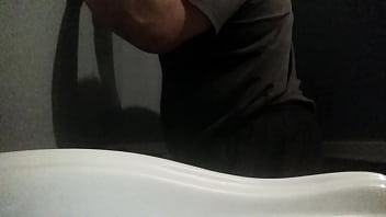 Curious Bottom Loves Showing My Big Juicy Ass