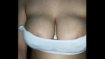 Enormes Tetas Brincando De Mi Esposa