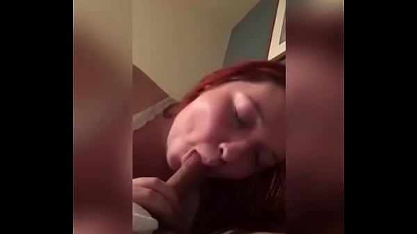 Amateur Couple Fuck In Hotel Room - blowjob, reverse-cowgirl - Video 2857669