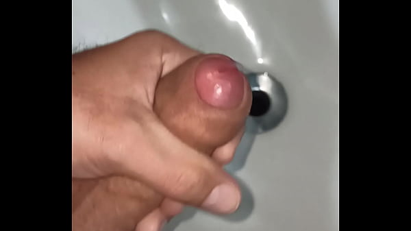 Punheta No Banheiro - punheta, gozando, soloboy - Video 2937332