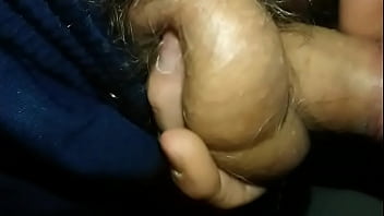 Massaggiando Il Mio Cazzo Bagnato