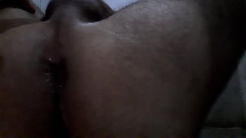 Dois Amigos Deram Leite No Cuzinho Do Puto