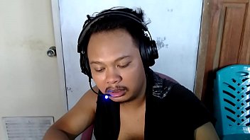 Mahasiswi Butuh Duit Buat Beli Hp Akhrinya Mau Sama Om Om