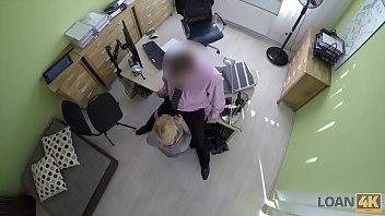 Loan4k. La Esbelta Chica Katy Rose Es Taladrada Por Un Inspector De Préstamos Incobrables