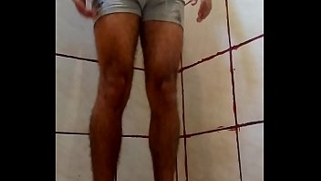 Magrinho No Banho - gay, banho, desafio, magrinho - Video 2870417