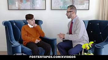 Big Tits Milf Foster Stepmom Dee Williams Stepfamily Sex With Young Foster Stepson Juan _el Caballo_ Loco As Sperm Donor