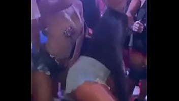 Paolla Oliveira Rebolando No Carnaval