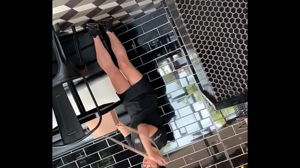 Asian Girl Short Skirt With No Panty