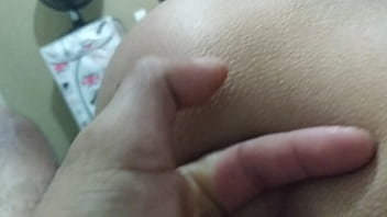 Fazendo Gozar Enfiando A Vara Cm Dedinho No Cuzinho