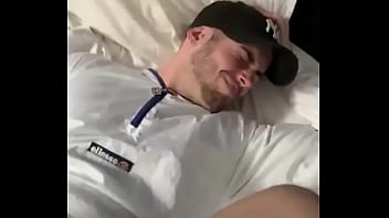 Le Duele Pero Le Encanta - fucking, gay, cogiendo - Video 2917342