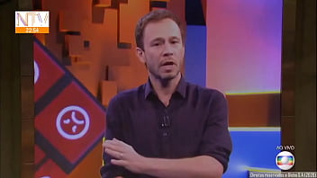 Tiago Leifert Comendo O Cu Do Pyong Ao Vivo Na Globo