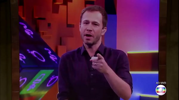 Tiago Leifert Comendo O Cu Do Pyong Ao Vivo