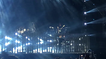 Gozando Muito Ao Som De The Weeknd