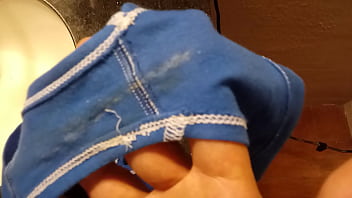 Smelling Dirty Panties - porn, pussy, latina, panties, wet, big-tits, soloboy - Video 2857000