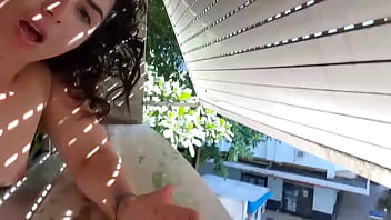 Louquinha Dando Meus Buraquinhos Na Janela Pra Tds Os Vizinhos Gostosos Desejarem Me Fuder Tambem