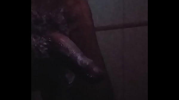 Punheta No Banho - gay, banho, punheta - Video 2617238