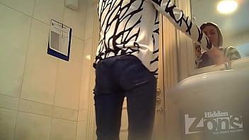 White Pullover At Wc