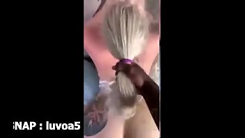 Maman Au Gros Cul Tatoué Démonté Par Un étalon Black