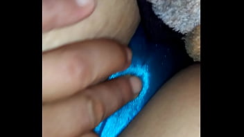 Mi Chica Con Su Calzonsito Azul Y La Toco