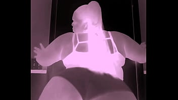 Bbw Twerking Long Hair Pretty Huge Ass!