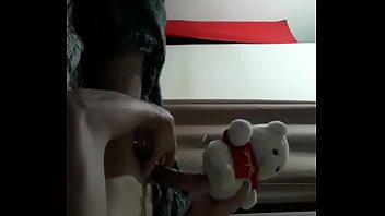 Hetero Magrelo Fode Ursinho E Goza Gostoso