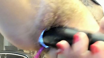 Inglesita Con Maravillosos Senos Y Pezones Se Masturba Corriéndose Sin Parar. Y 03. La Amiga Llevaba Dos Horas Y Media Sin Parar!!!