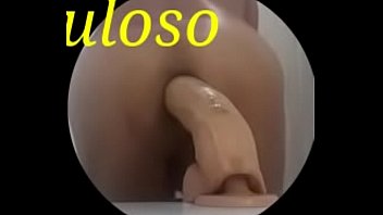 Tirando A Saia Para Levar Um Consolo Grosso E Grande No Rabo,só Curtindo O Entrar E Sair Do Consolo No Cuzinho!!!!!@