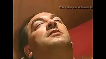 Roberto Malone Dá Sua Rola Para Uma Chupada