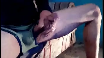 Deslechada Por Cam, Quien Me Ayuda A Sacarme La Leche?