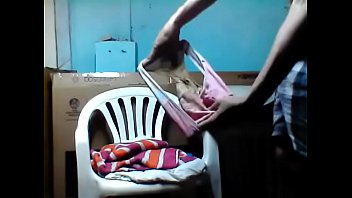 Tutorial: Cómo Masturbarse Con El Calzón De Tu Sobrina :v