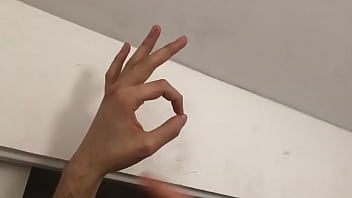 Turk Gunt Hand Aan Petite Heks