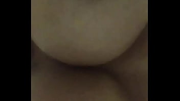 Caiu Na Net, Empregada Manda Vídeo Das Tetas Para O Patrão